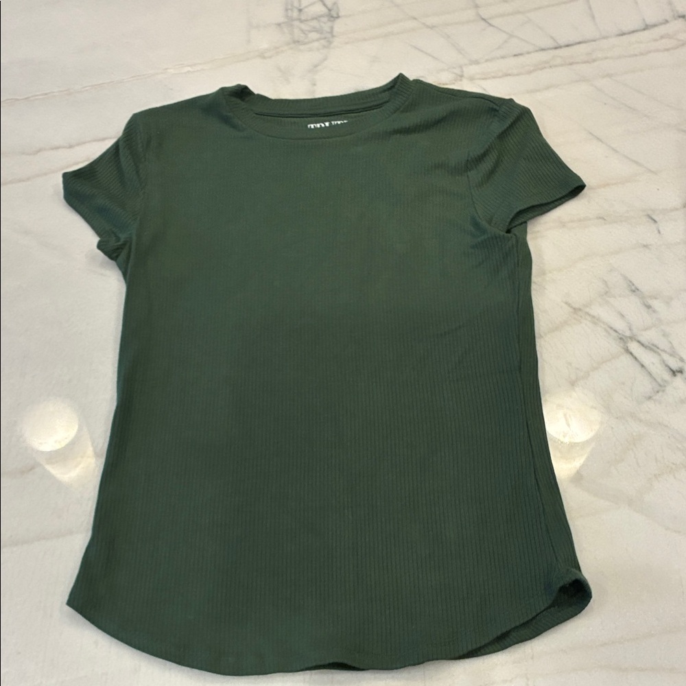 Truth by Republic Ribbed Green Short Sleeve Top.